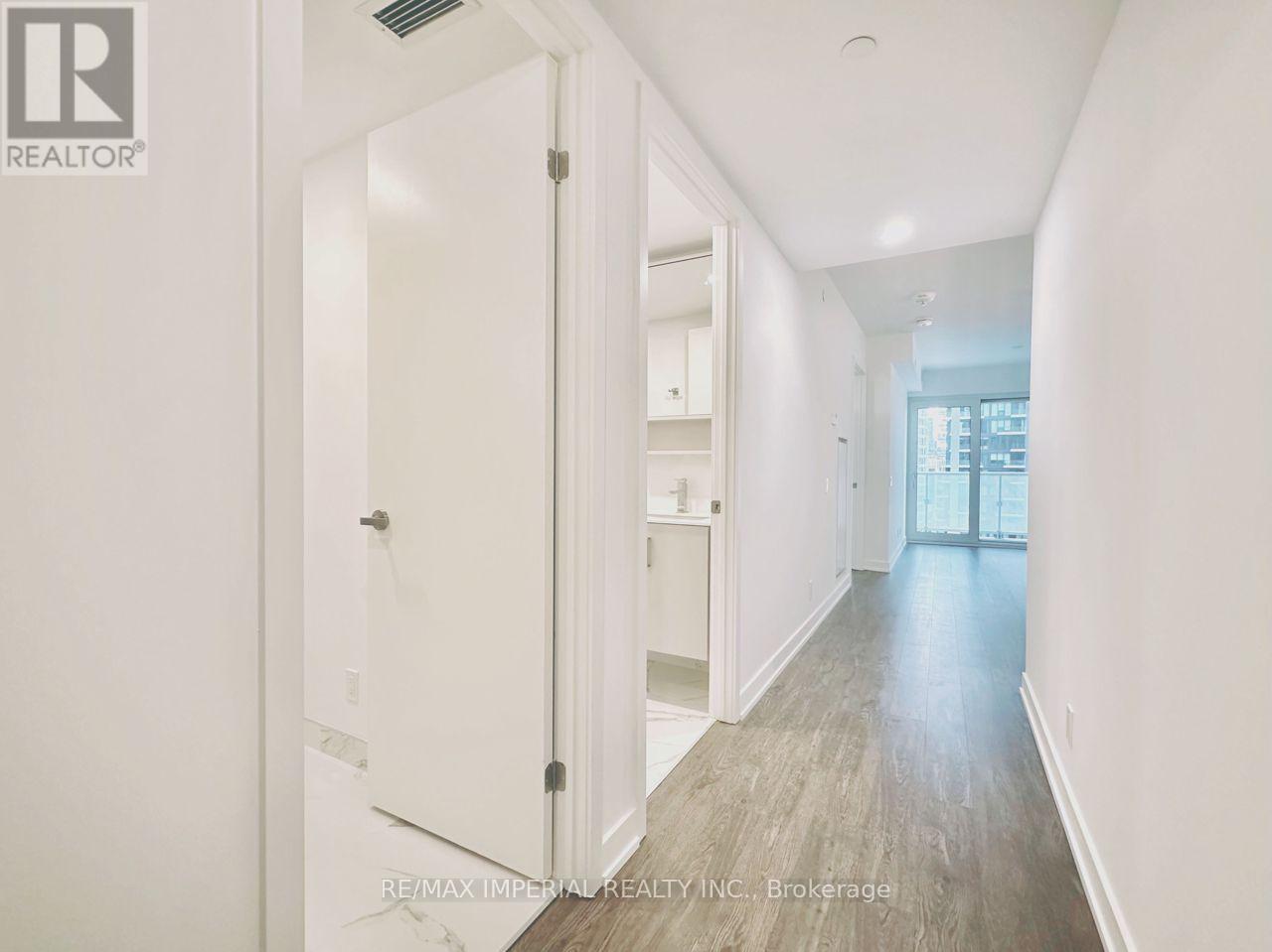 1615 - 88 Queen Street E, Toronto, Ontario M5C 0B6 - Photo 3 - C12588172