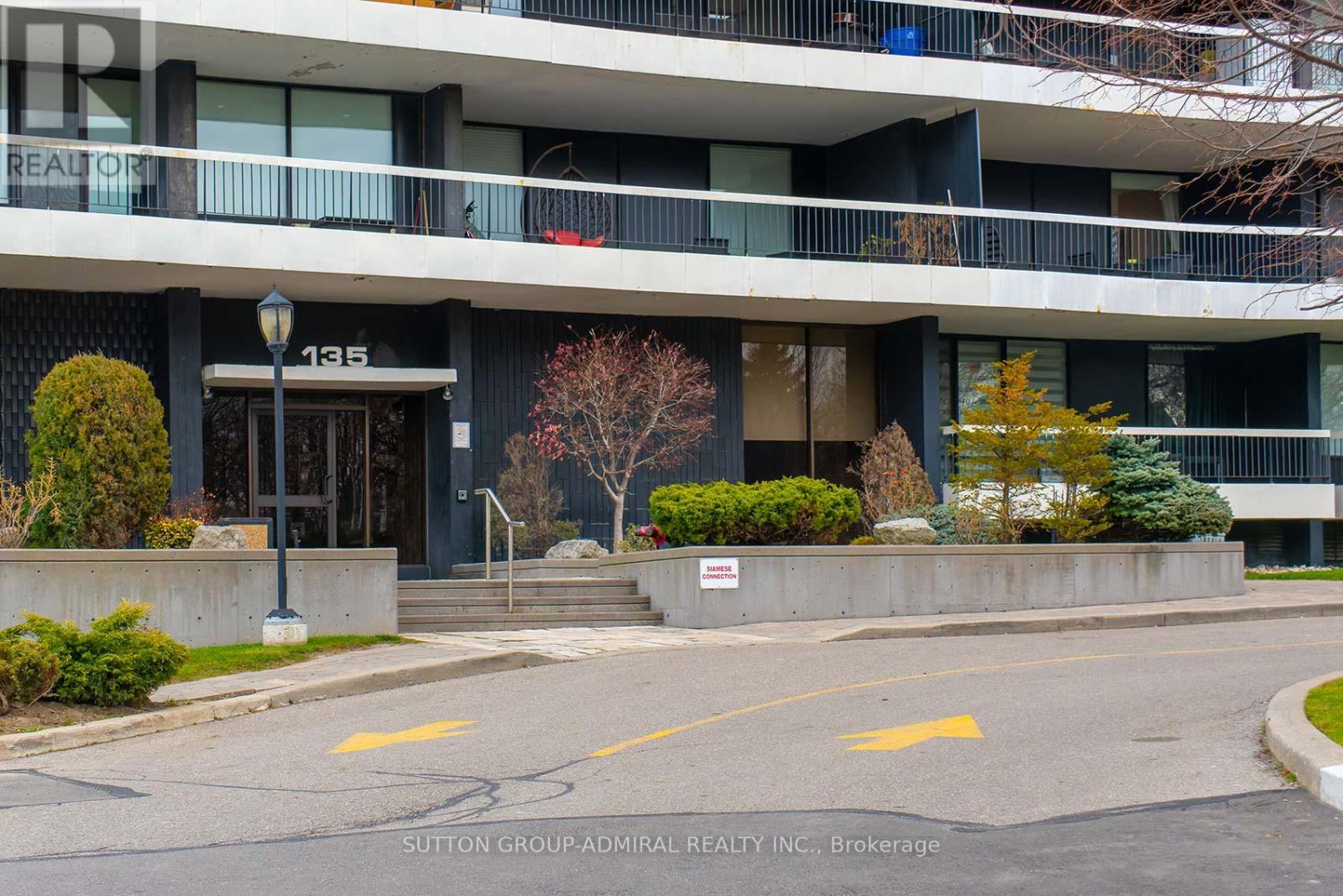 601 - 135 Antibes Drive, Toronto, Ontario M2R 2Z1 - Photo 3 - C12579034