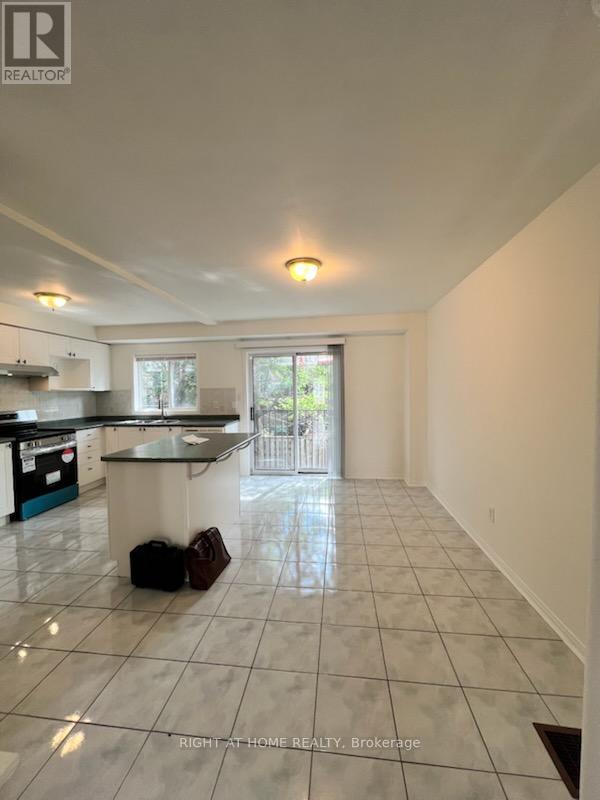 155 - 1480 Britannia Road W, Mississauga (East Credit), Ontario  L5V 2K4 - Photo 15 - W12512376