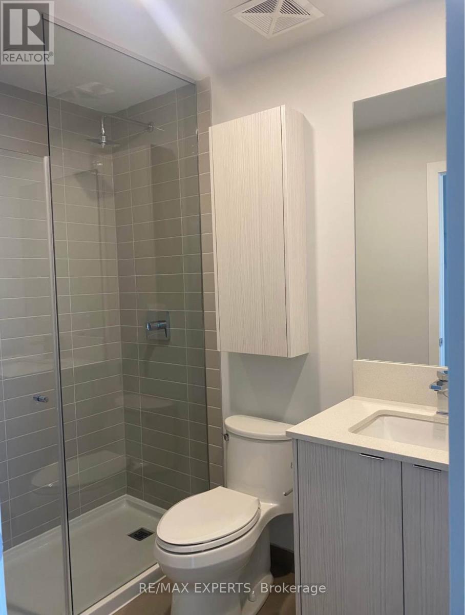 2004 - 4130 Parkside Village Drive, Mississauga, Ontario L5B 0L7 - Photo 10 - W12588170