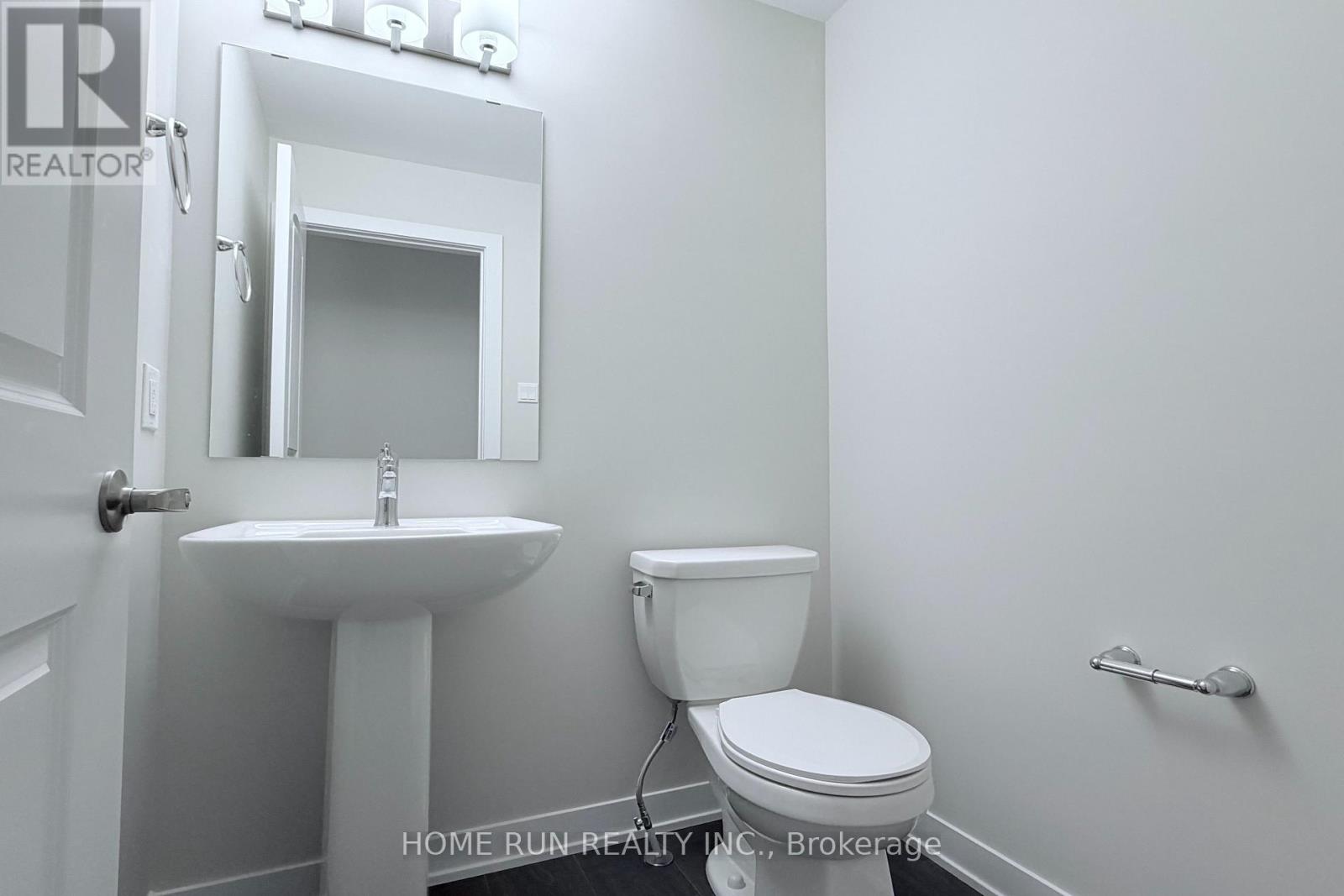 381 Les Emmerson Drive, Ottawa, Ontario K2J 7L7 - Photo 3 - X12588194