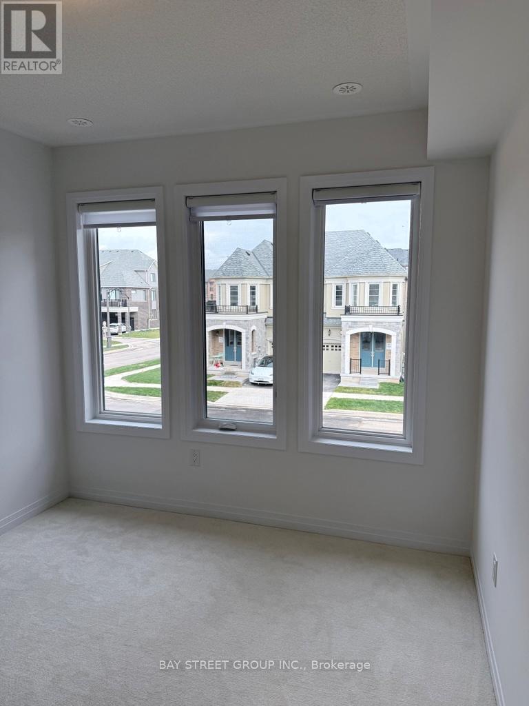 3210 Crystal Drive, Oakville (Go Glenorchy), Ontario  L6M 5S8 - Photo 14 - W12570582