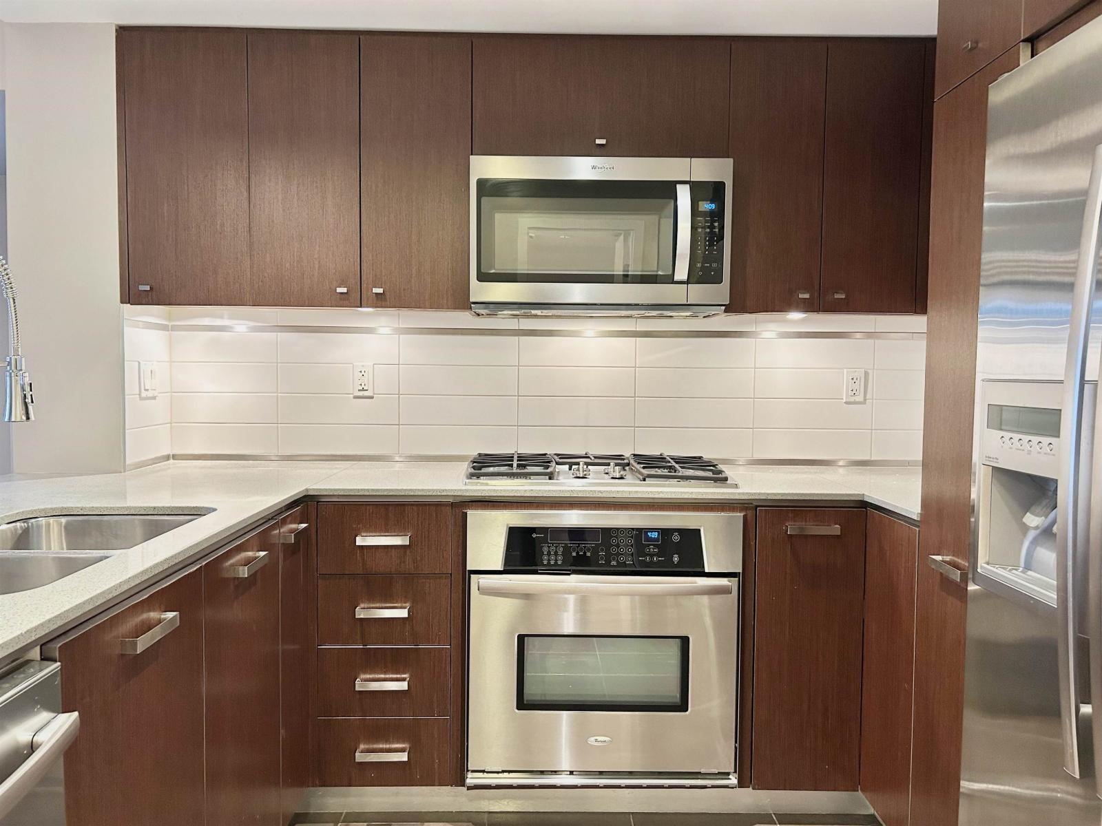 205 2940 King George Boulevard, Surrey, British Columbia  V3Z 0M8 - Photo 12 - R3048264