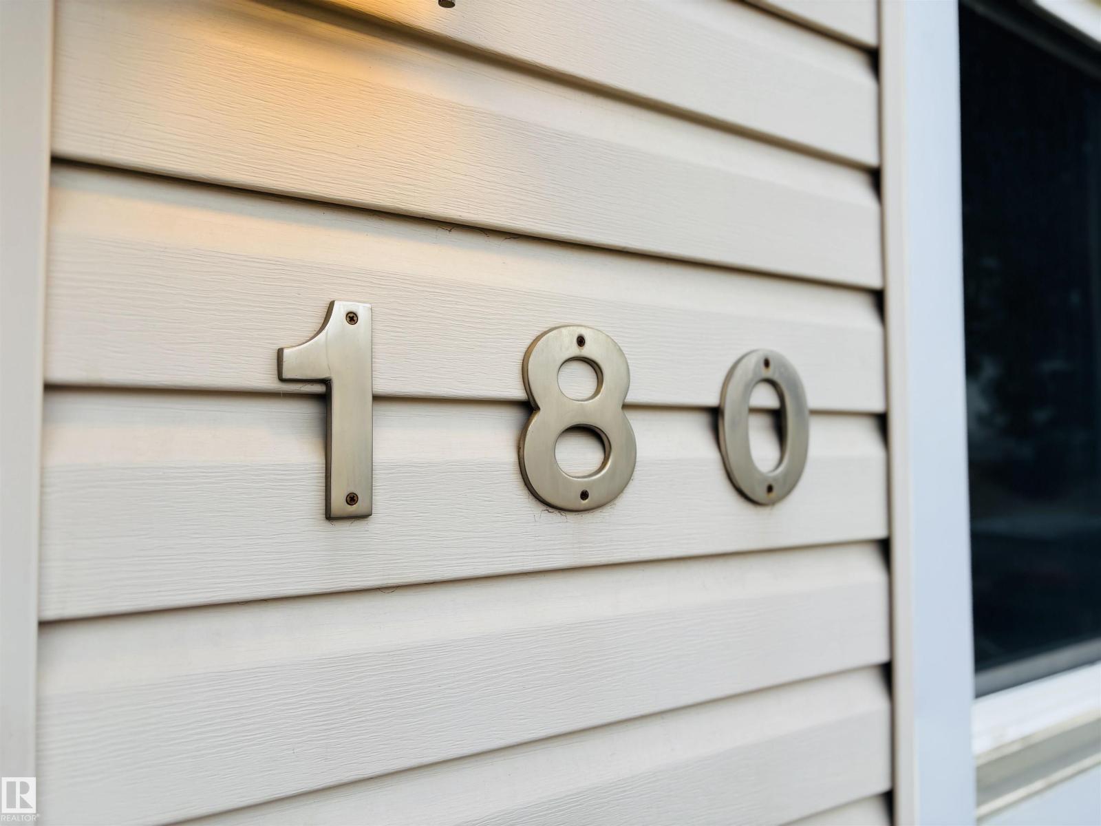 180 Centennial Ct Nw, Edmonton, Alberta T5P 4H5 - Photo 2 - E4467053