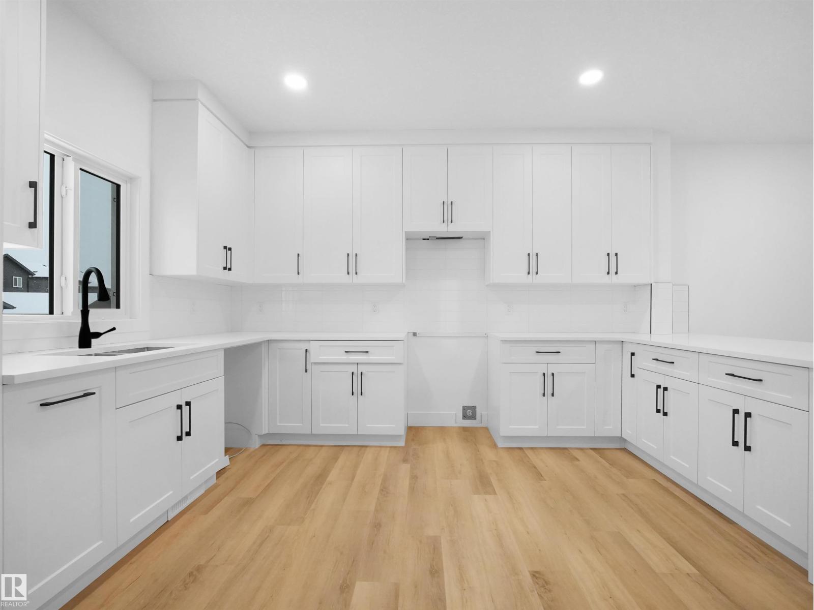 788 Cy Becker Dr Nw, Edmonton, Alberta  T5Y 2W4 - Photo 12 - E4467085