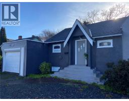 220 Coronation Ave East Duncan