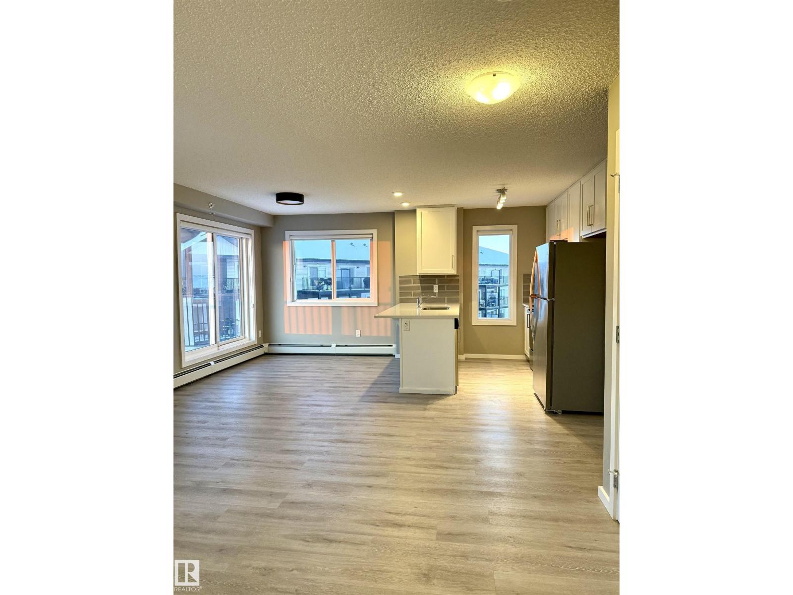 #422 148 Ebbers Bv Nw, Edmonton, Alberta  T5Y 4A4 - Photo 4 - E4463390