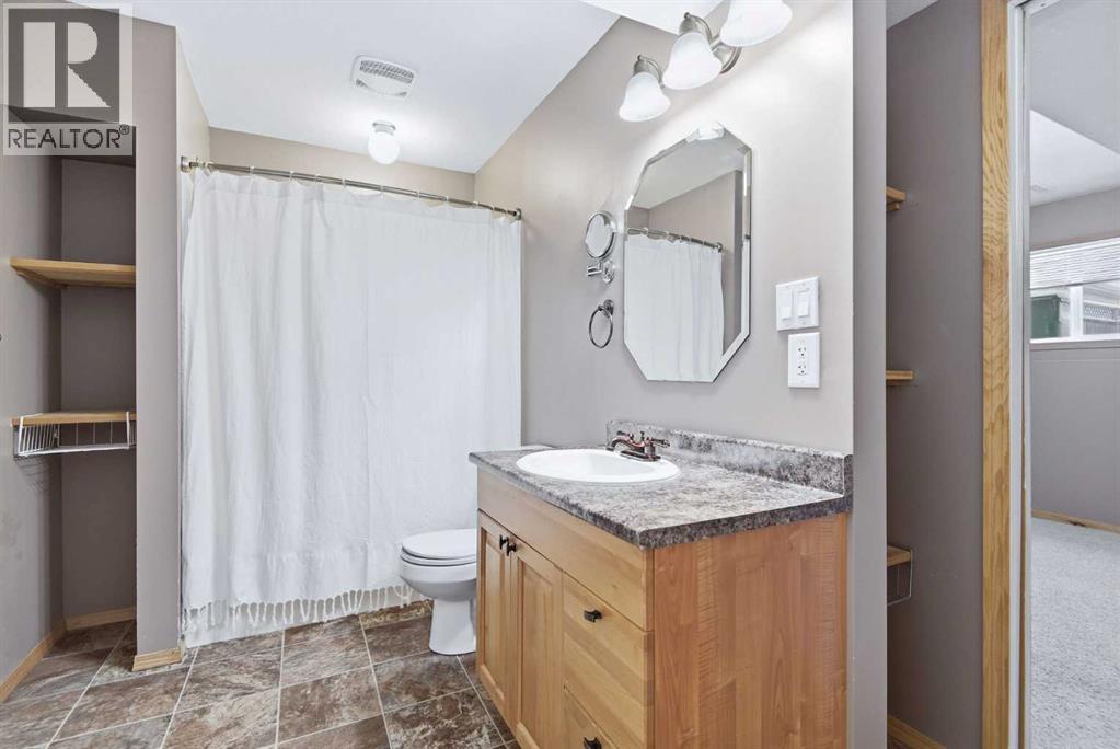 256 Deschner Close, Red Deer, Alberta  T4R 3C2 - Photo 25 - A2272429