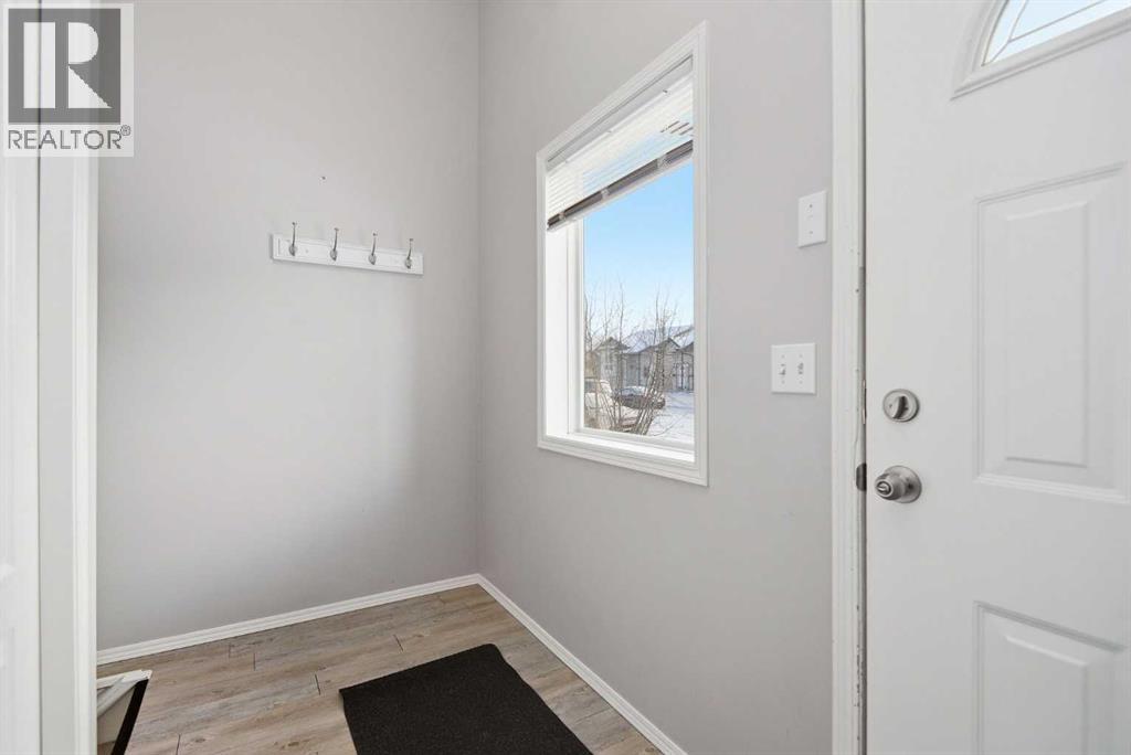 256 Deschner Close, Red Deer, Alberta  T4R 3C2 - Photo 3 - A2272429