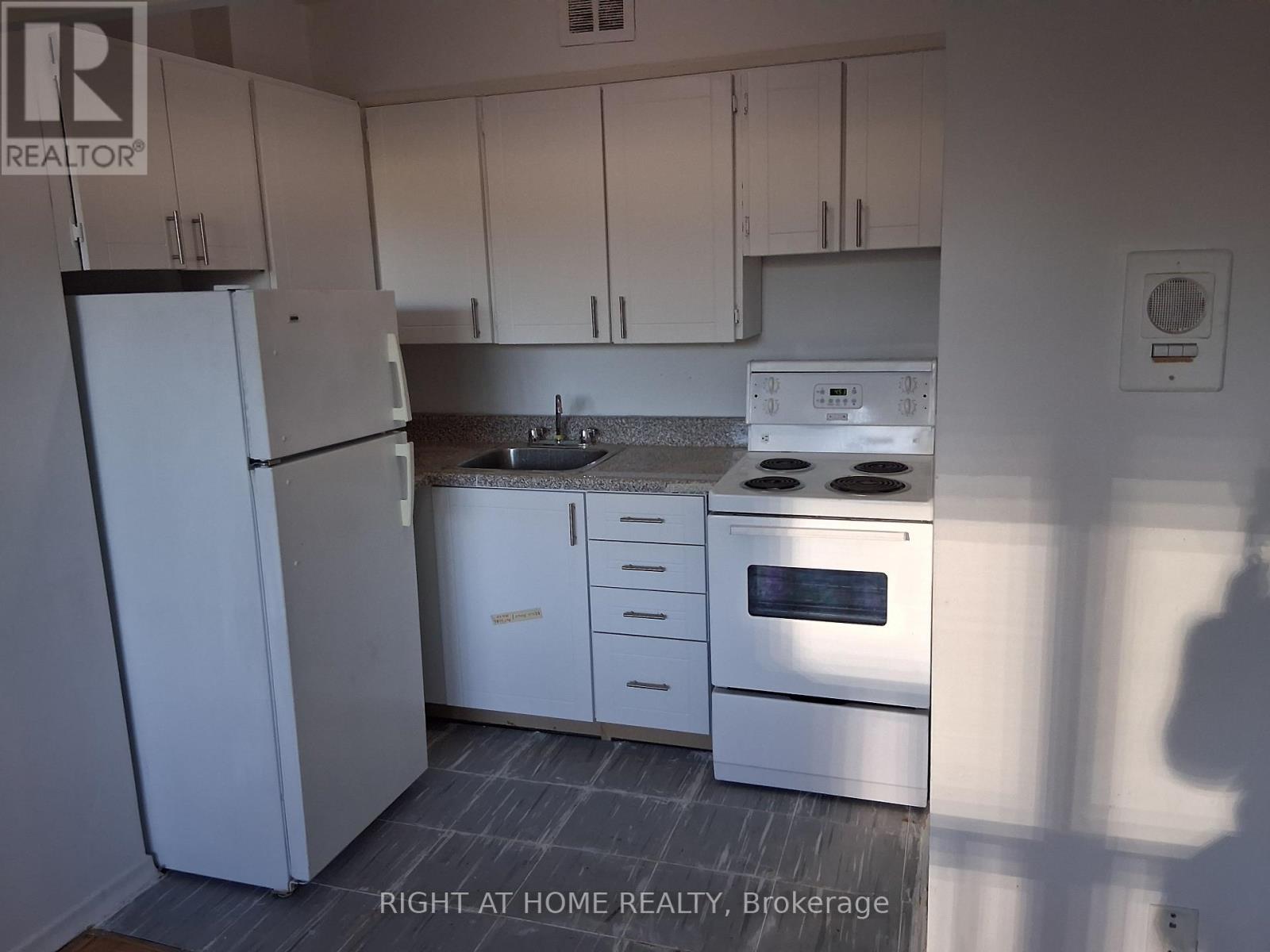 502 - 191 St George Street, Toronto, Ontario M5R 2M6 - Photo 10 - C12484793