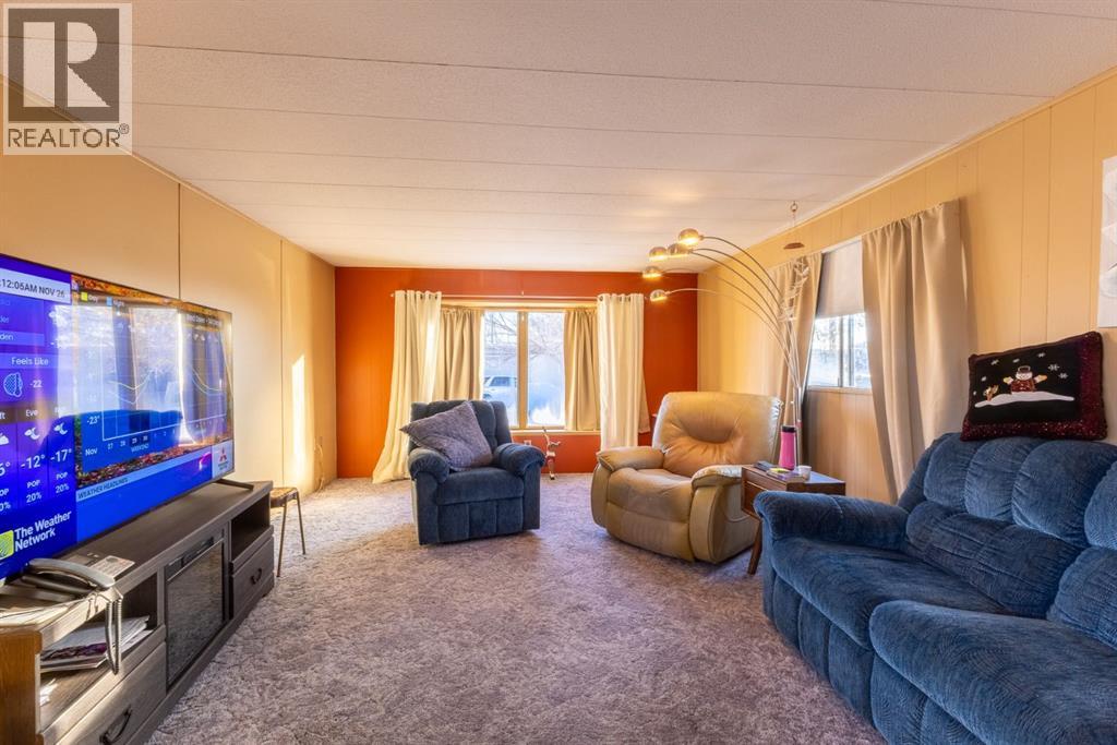 26, 4822 58 St, Stettler, Alberta  T0C 2L2 - Photo 3 - A2272793