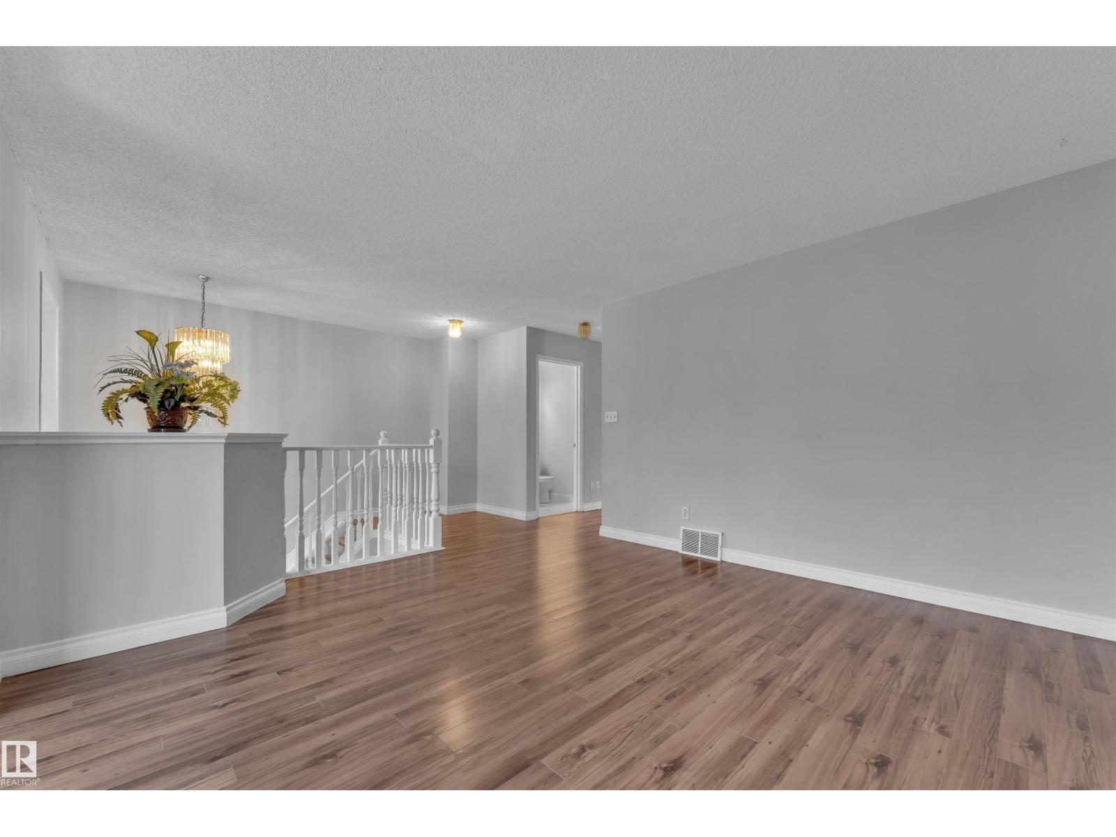 #2 3311 58 St Nw, Edmonton, Alberta T6L 6X3 - Photo 5 - E4466982