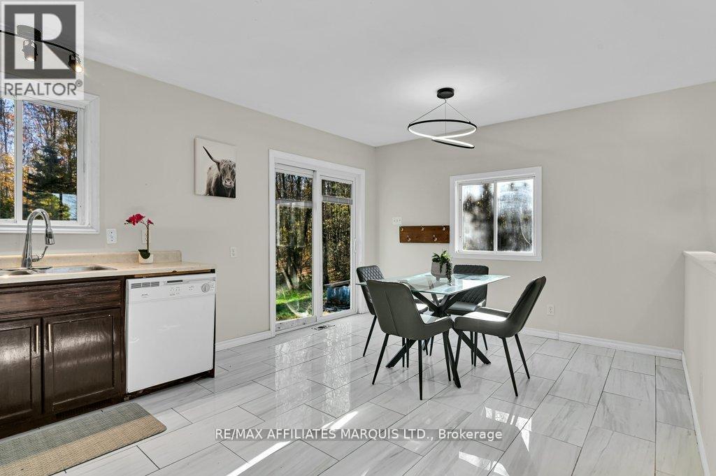 21450 Concession 10 Road, South Glengarry, Ontario  K0C 1A0 - Photo 17 - X12588210