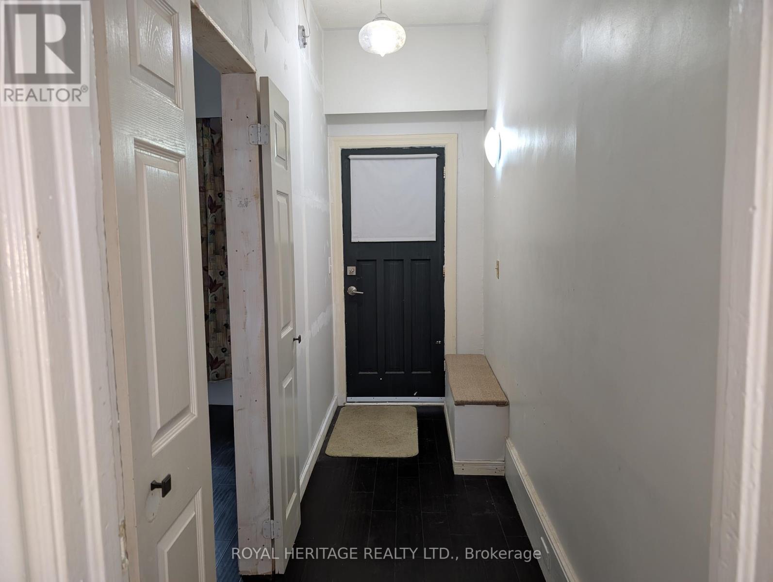 4 - 75 Charles Street, Oshawa, Ontario  L1H 4X8 - Photo 3 - E12564846