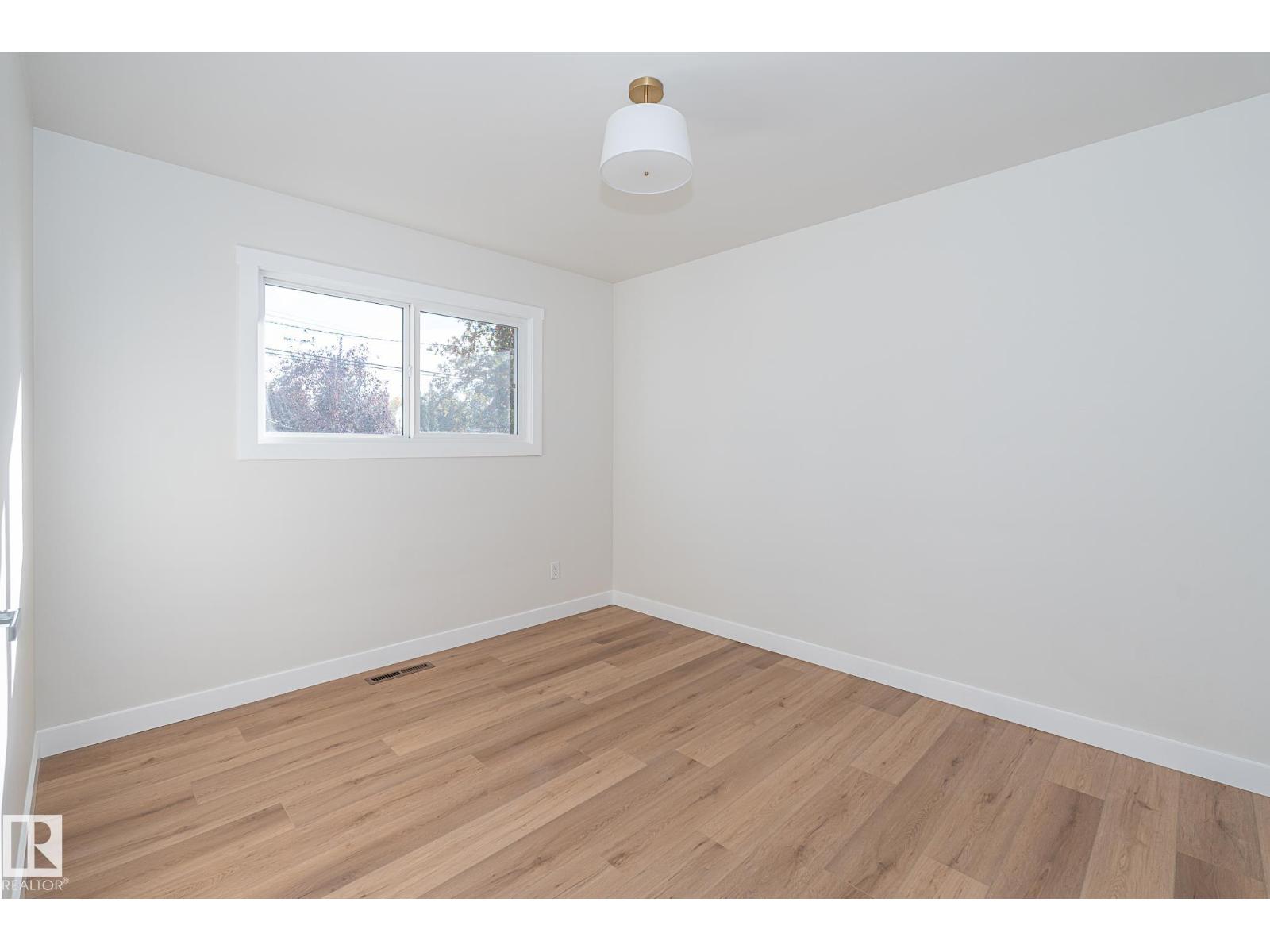 6807 98a Av Nw, Edmonton, Alberta  T6A 0B9 - Photo 18 - E4467070