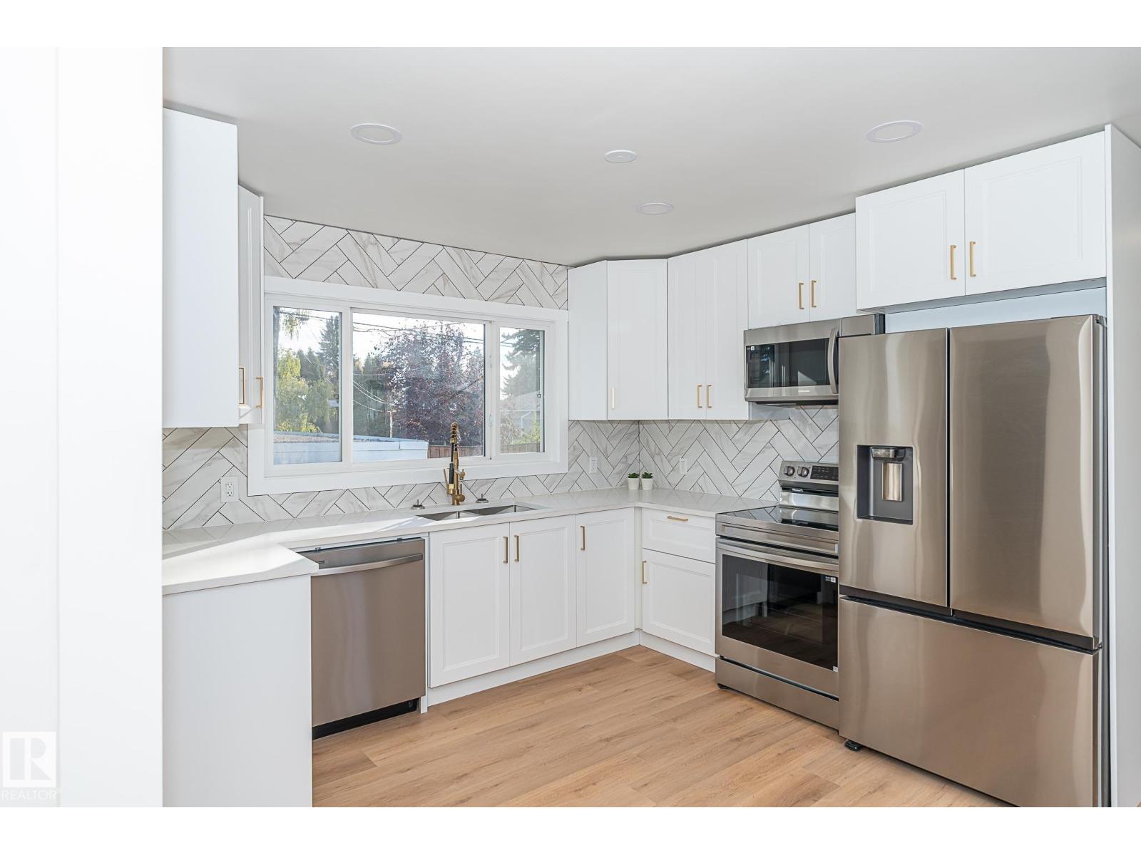 6807 98a Av Nw, Edmonton, Alberta  T6A 0B9 - Photo 10 - E4467070