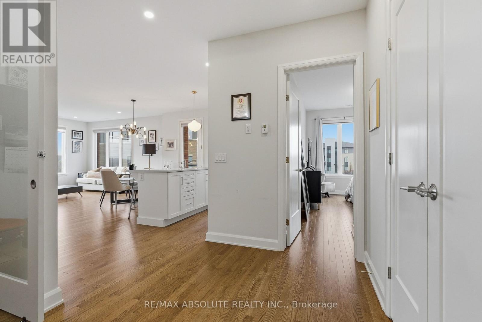 205 - 180 Boundstone Way, Ottawa, Ontario  K2T 0M9 - Photo 14 - X12557648