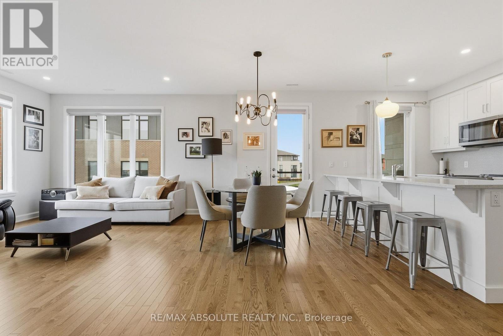 205 - 180 Boundstone Way, Ottawa, Ontario  K2T 0M9 - Photo 11 - X12557648