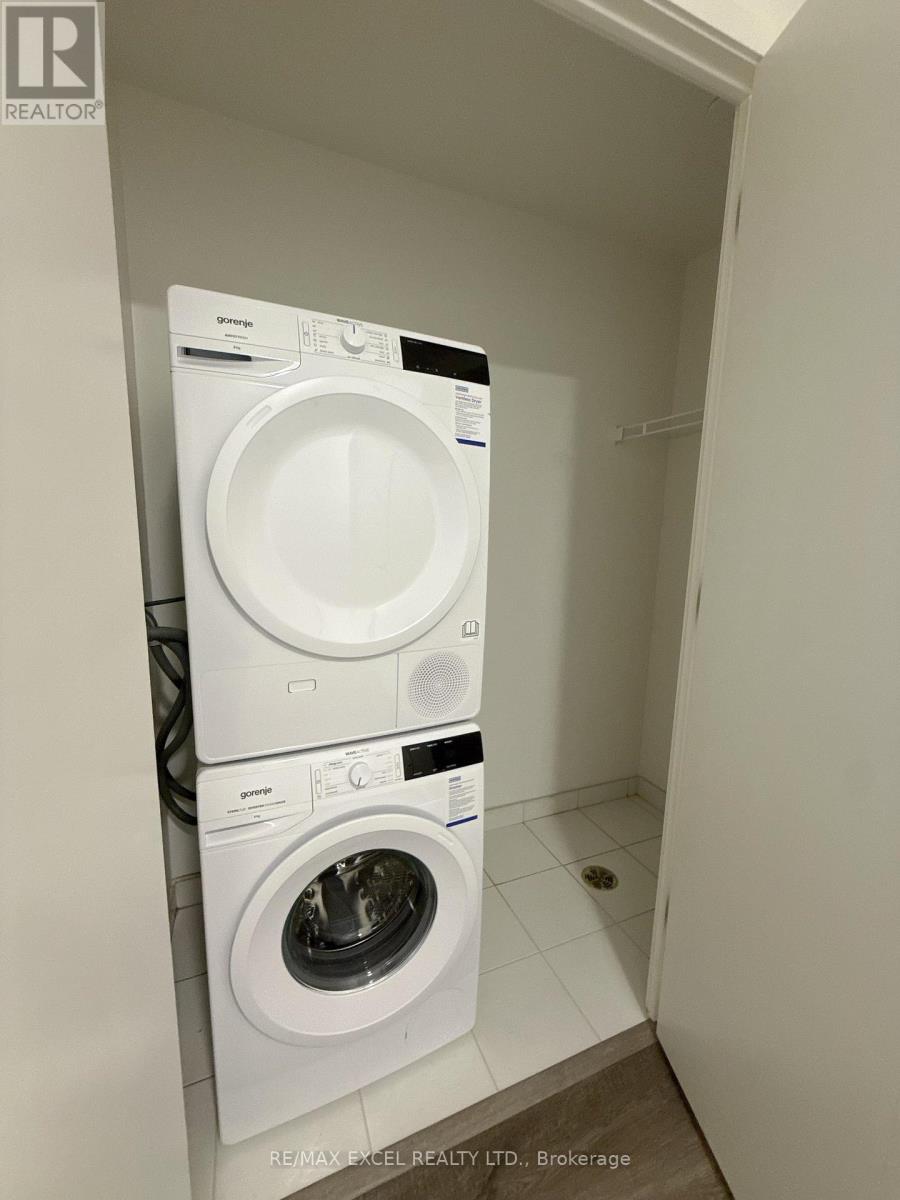 2812 - 8 Interchange Way, Vaughan, Ontario  L4K 5Z7 - Photo 14 - N12588238