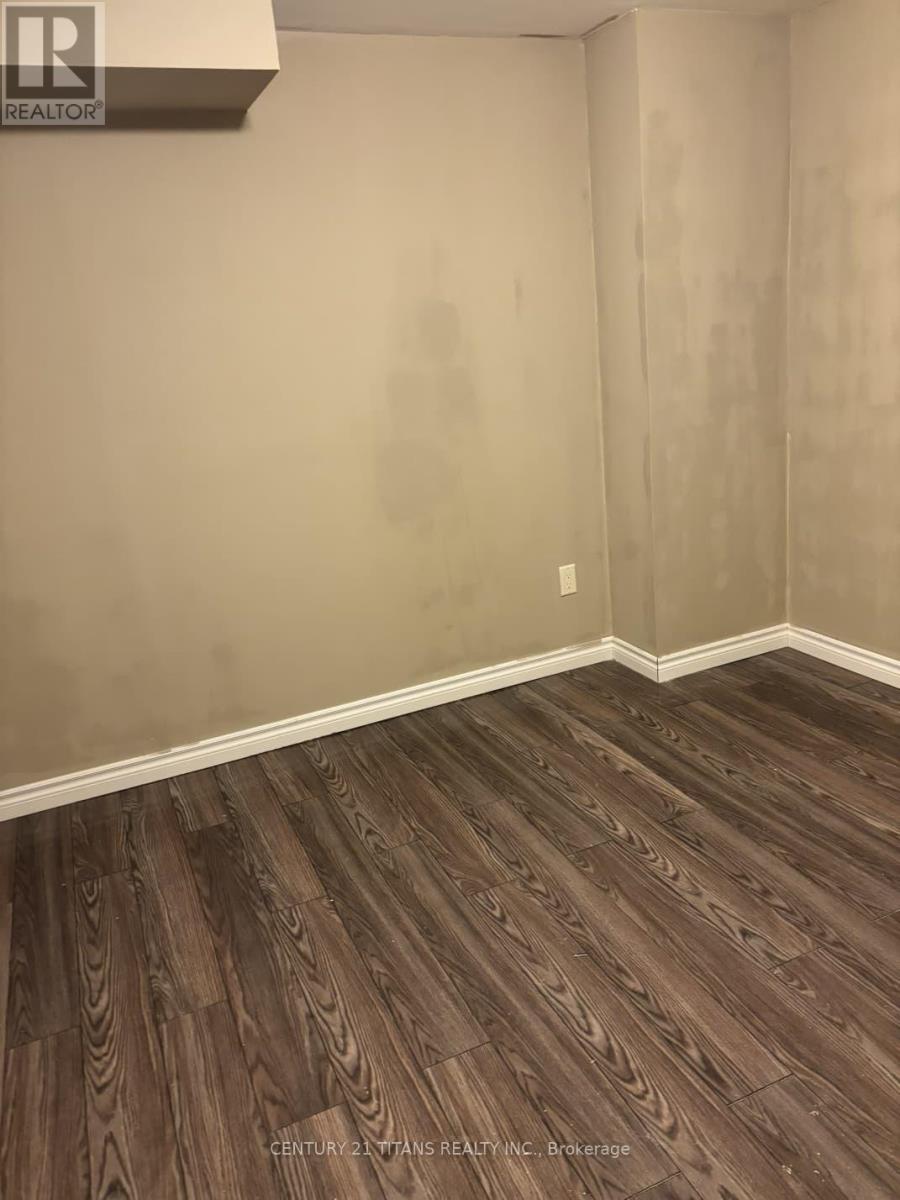 11 Osborn Avenue, Brantford, Ontario  N3T 6P9 - Photo 10 - X12588236