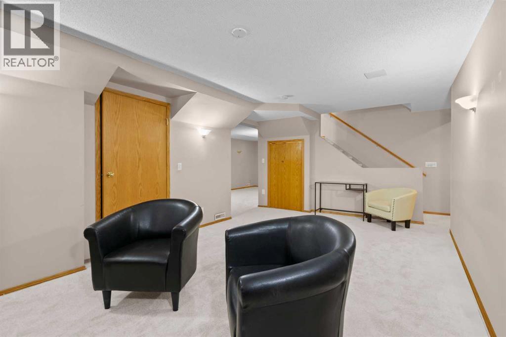 104 Hampshire Close Nw, Calgary, Alberta  T3A 4X9 - Photo 33 - A2267985