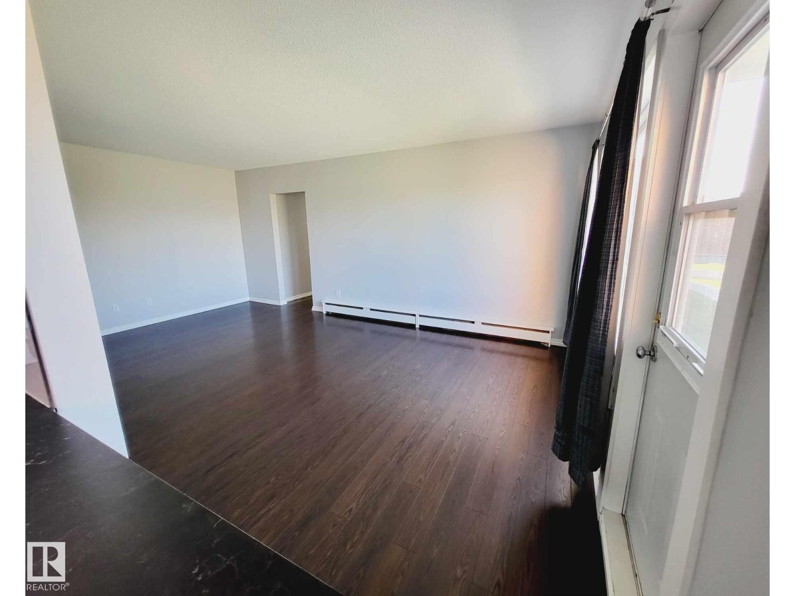 #8 6103 98 Av Nw, Edmonton, Alberta  T6A 0A3 - Photo 12 - E4467087