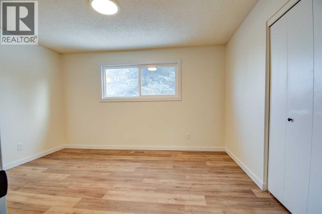 58 Wright Avenue, Red Deer, Alberta  T4N 5X2 - Photo 11 - A2273037