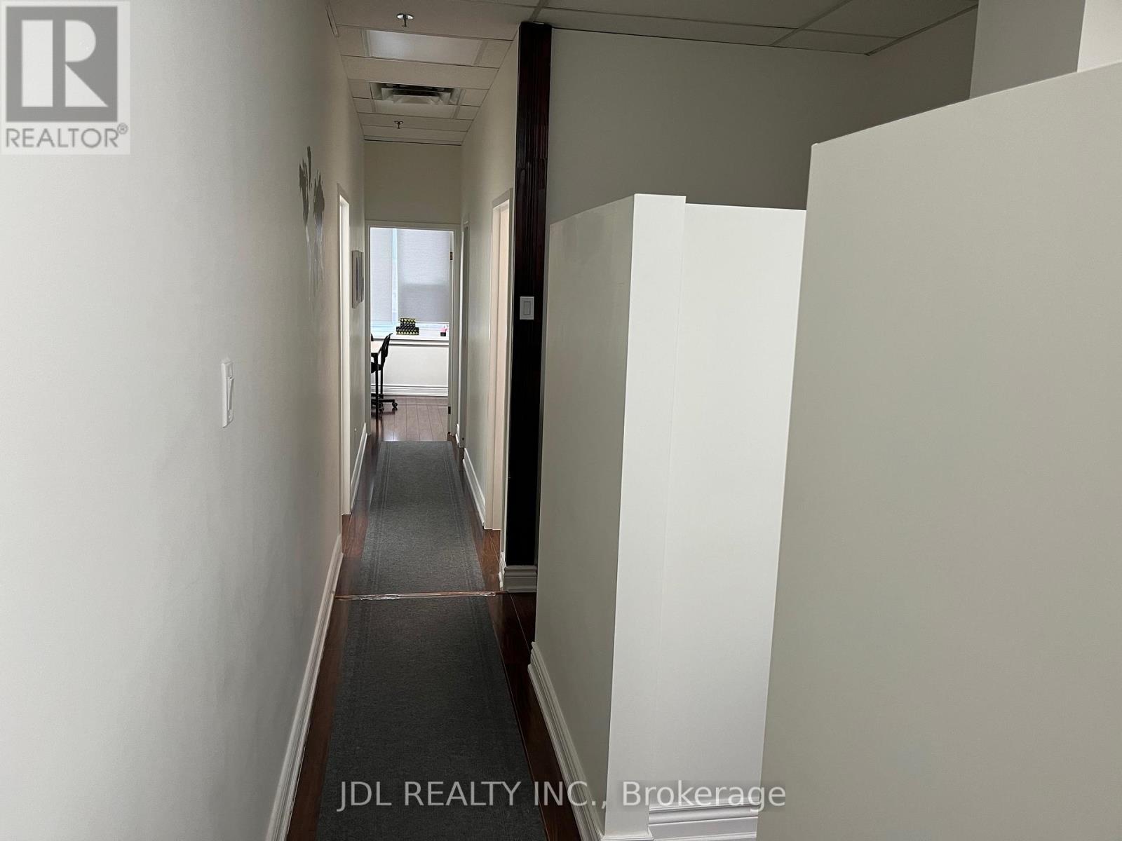 203 - 421 Bloor Street E, Toronto, Ontario  M4W 3T1 - Photo 3 - C12588264