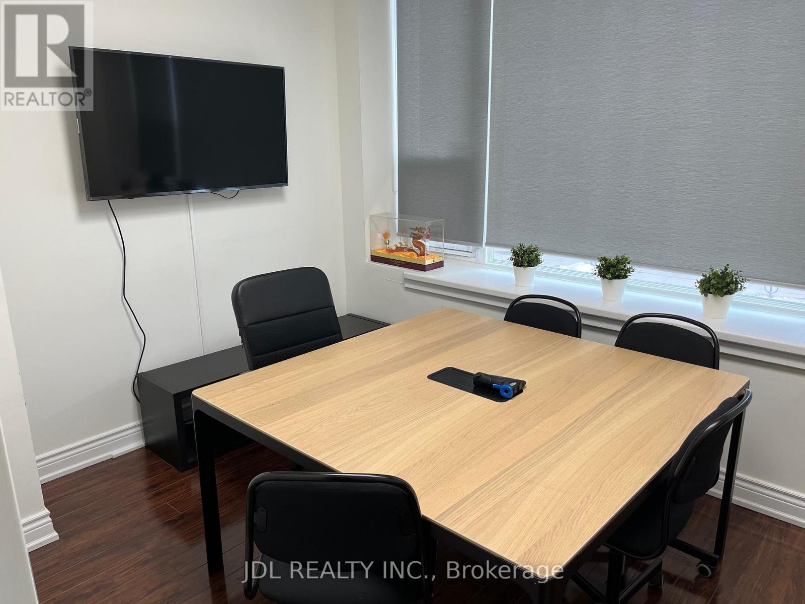 203 - 421 Bloor Street E, Toronto, Ontario  M4W 3T1 - Photo 9 - C12588264