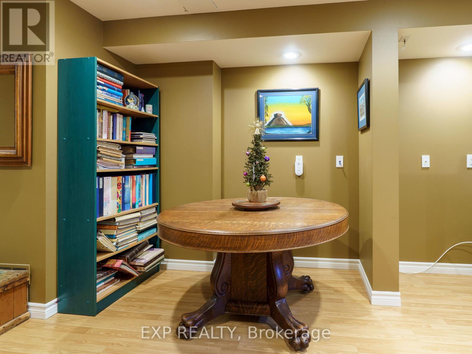 142 Denise Circle, Newmarket, Ontario  L3X 2K1 - Photo 25 - N12581210