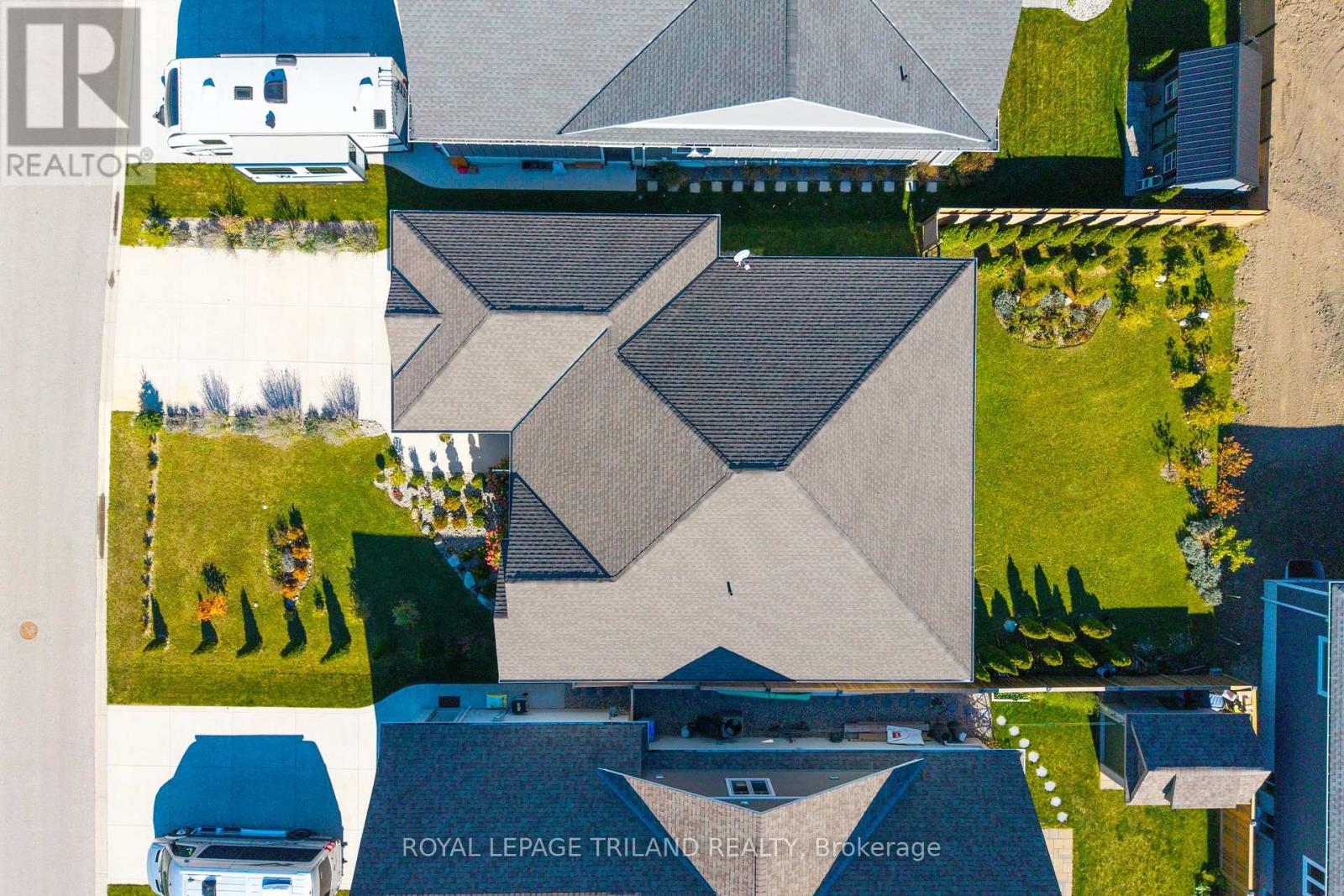 26 Tattersall Lane, Lambton Shores, Ontario  N0M 1T0 - Photo 36 - X12588282