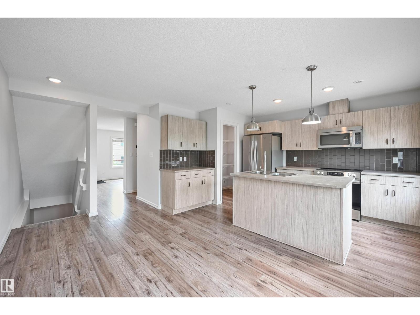 #3 2215 24 St Nw, Edmonton, Alberta  T6T 1A6 - Photo 11 - E4460457