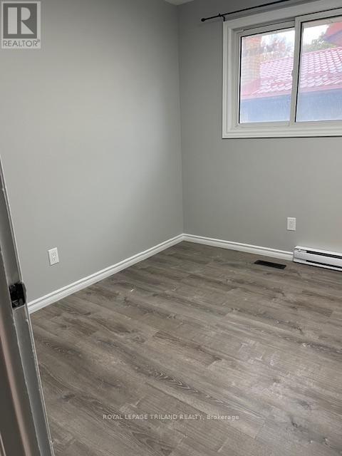 Main - 62 Wexford Avenue, London East, Ontario  N5V 1L9 - Photo 8 - X12585392