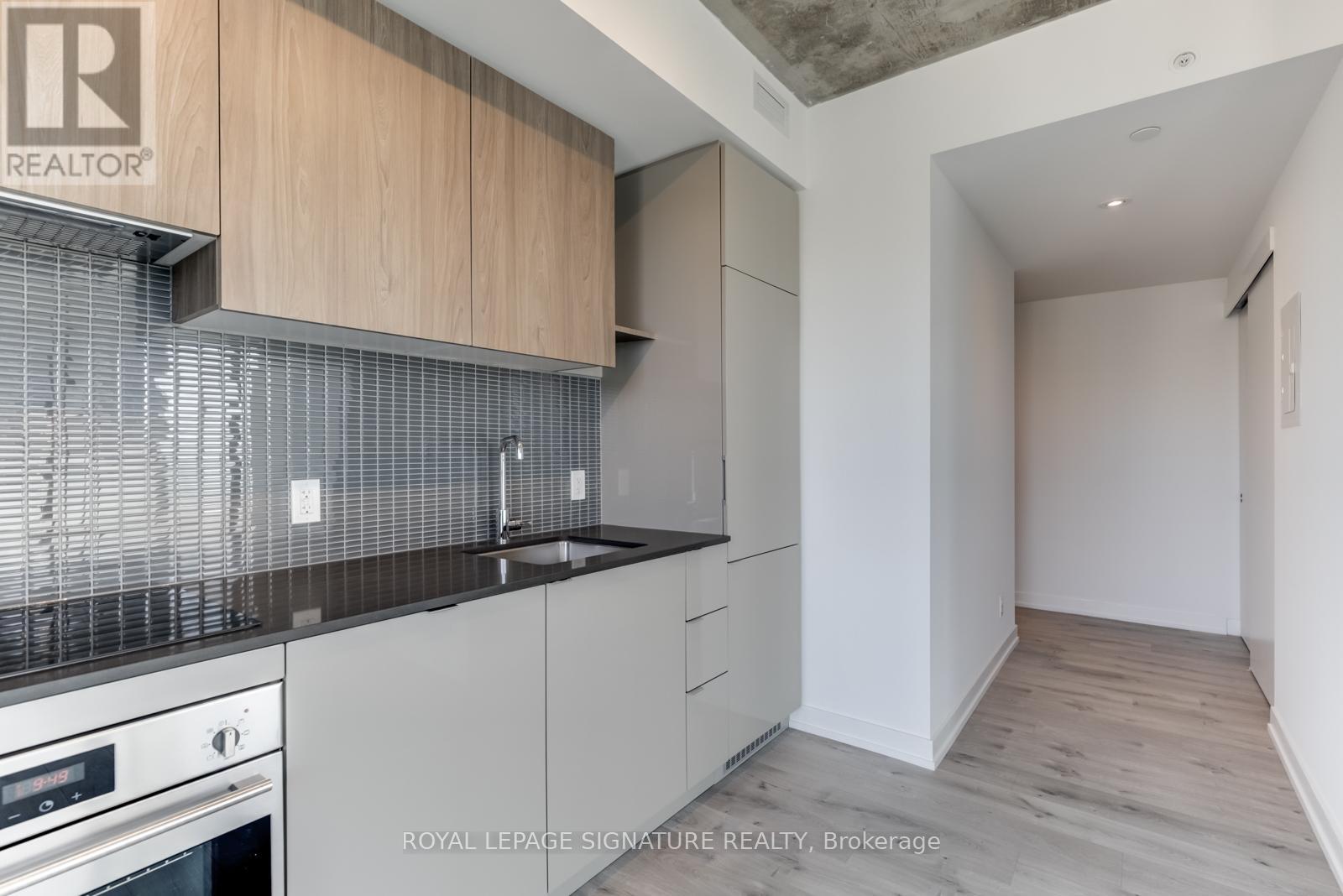 2003 - 161 Roehampton Avenue, Toronto, Ontario  M4P 0C8 - Photo 10 - C12538358