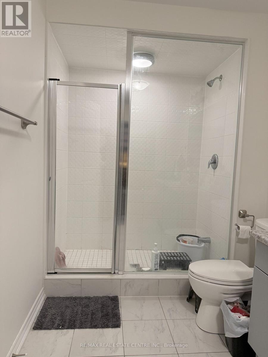 151 Broadacre Drive, Kitchener, Ontario  N2R 0S5 - Photo 16 - X12543836