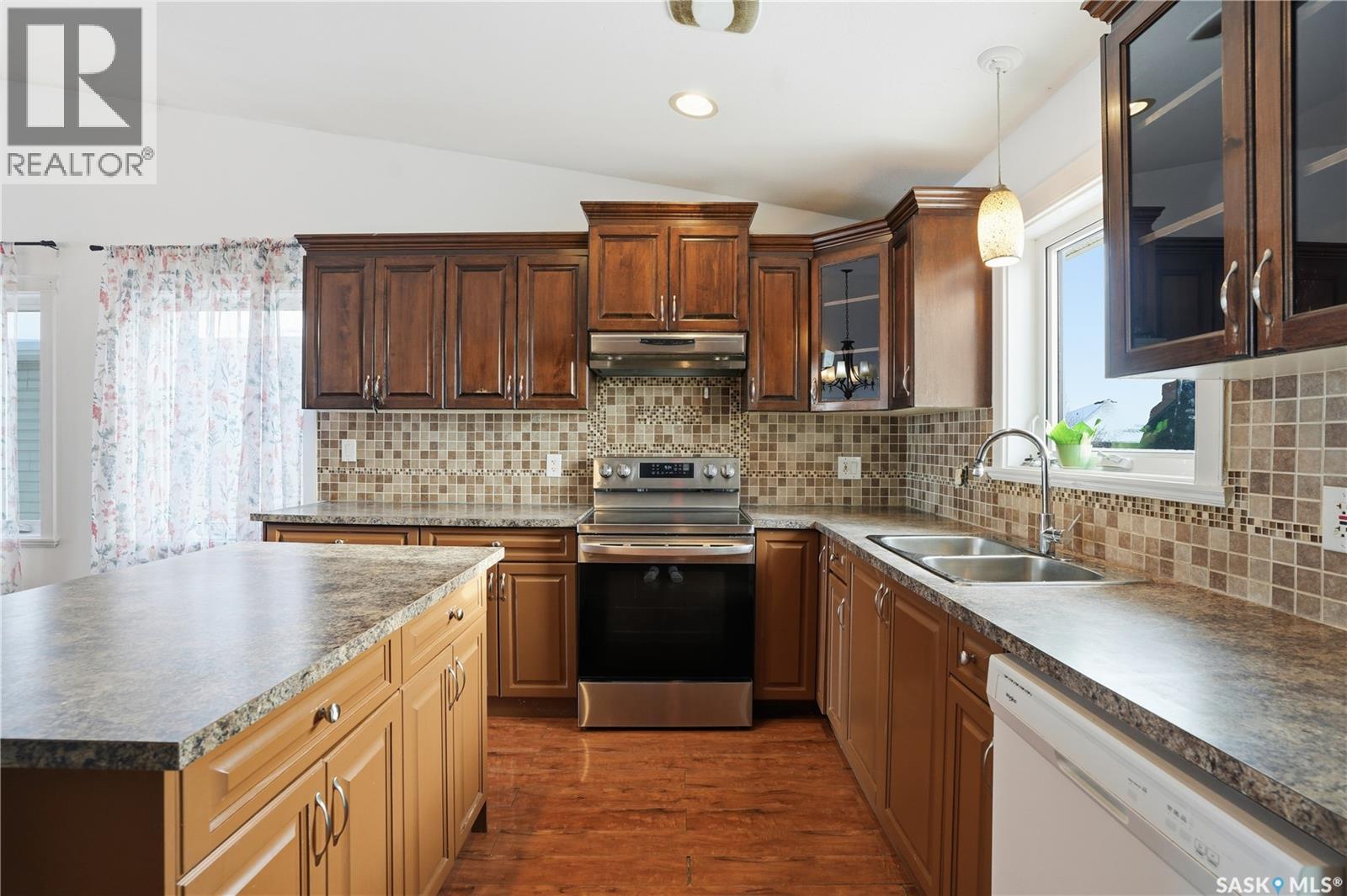 339 West Hampton Boulevard, Saskatoon, Saskatchewan  S7R 0B5 - Photo 12 - SK024943