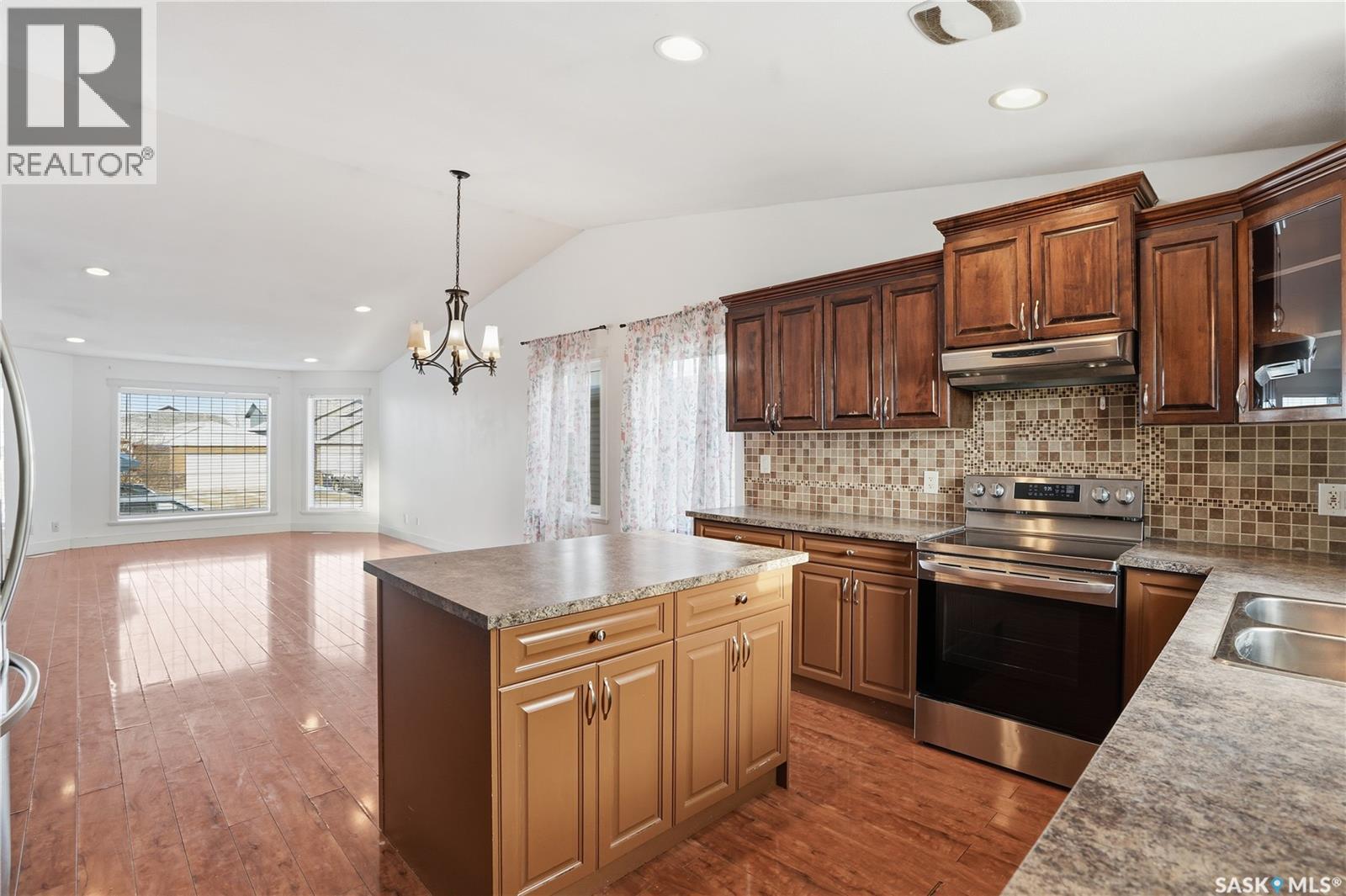 339 West Hampton Boulevard, Saskatoon, Saskatchewan  S7R 0B5 - Photo 15 - SK024943