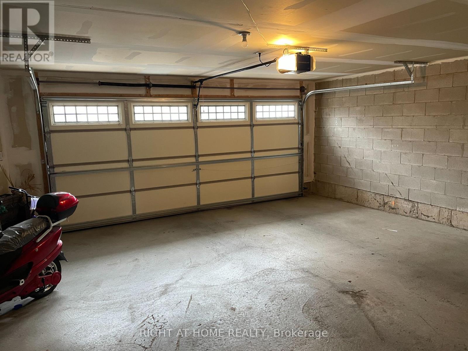 Main Fl - 1222 Rose Way, Milton, Ontario  L9E 1P2 - Photo 8 - W12588276