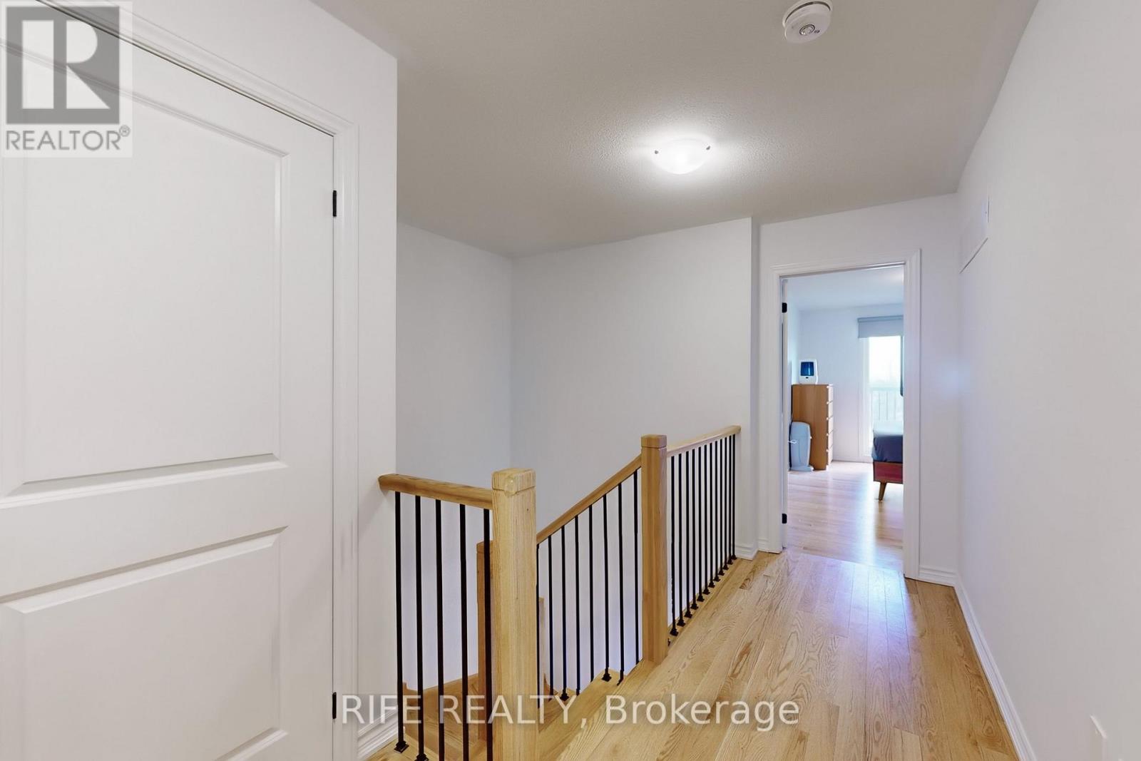 9 Bretlon Street, Brampton, Ontario L6P 4N8 - Photo 11 - W12588278