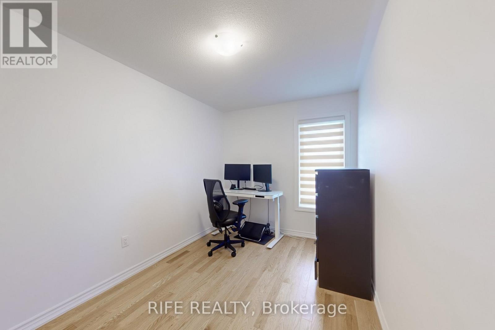 9 Bretlon Street, Brampton, Ontario L6P 4N8 - Photo 18 - W12588278