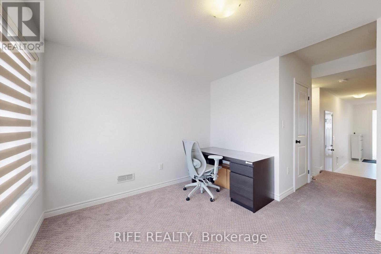 9 Bretlon Street, Brampton, Ontario L6P 4N8 - Photo 25 - W12588278