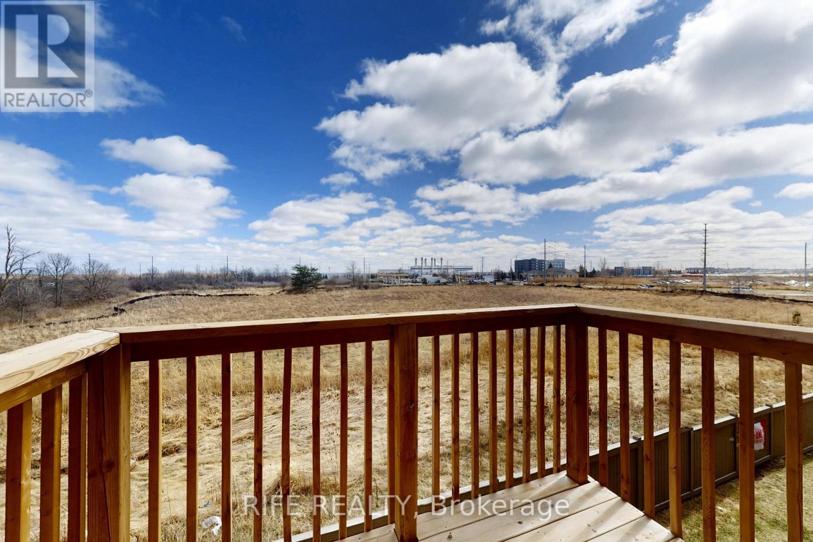 9 Bretlon Street, Brampton, Ontario L6P 4N8 - Photo 28 - W12588278