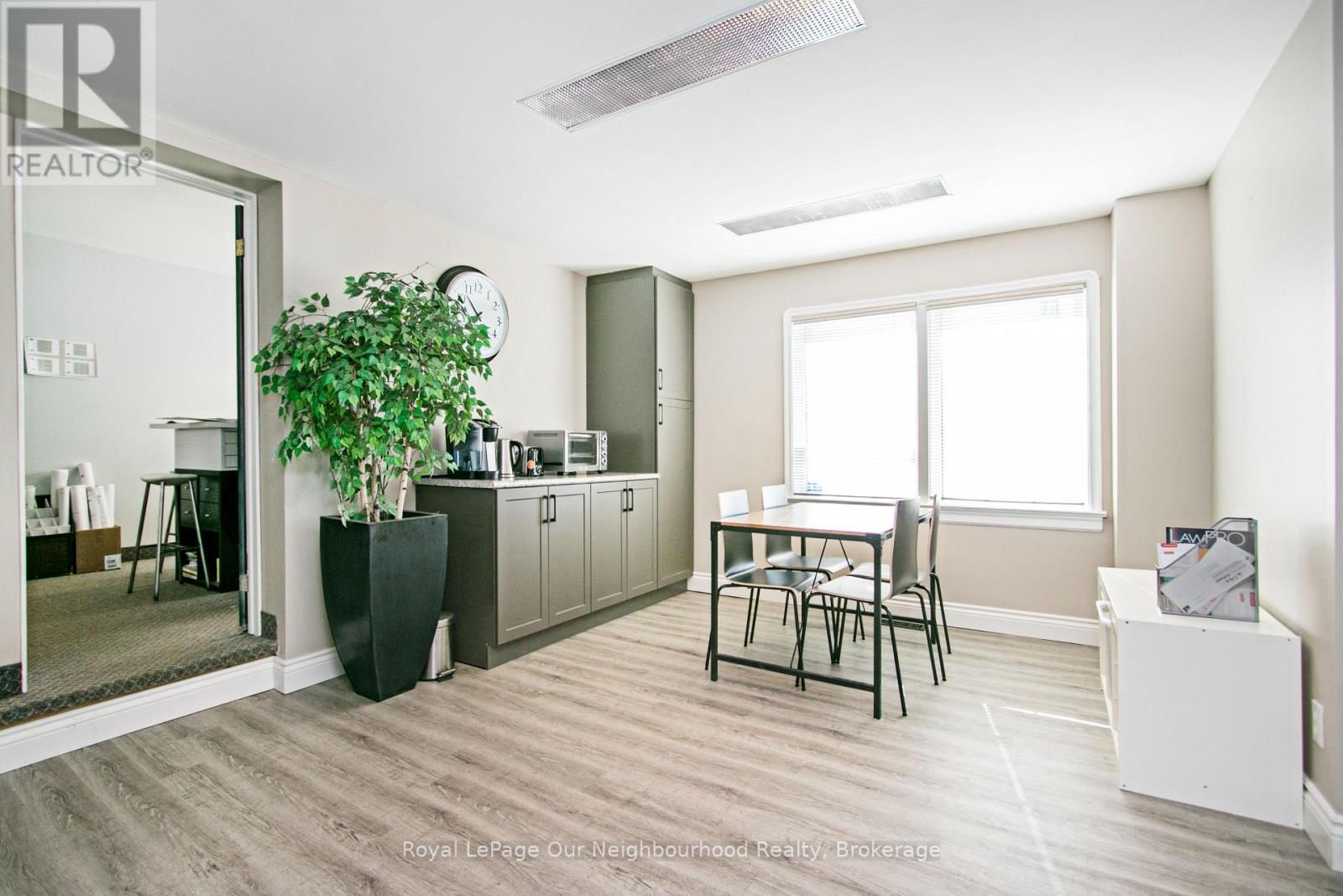 Main Floor Rear - 71 Albert Street, Oshawa, Ontario  L1H 4R1 - Photo 5 - E12588296