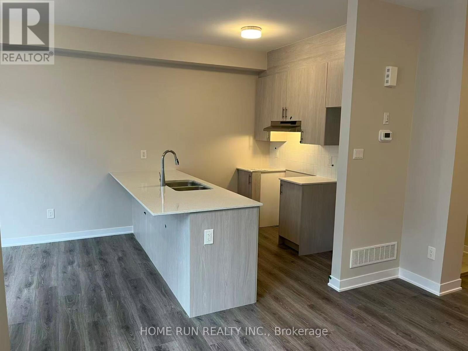 379 Les Emmerson Drive, Ottawa, Ontario K2J 7L7 - Photo 2 - X12588294