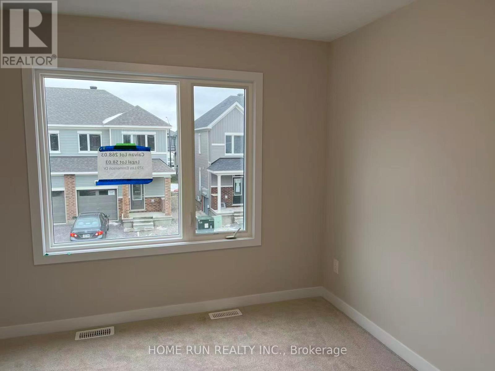 379 Les Emmerson Drive, Ottawa, Ontario K2J 7L7 - Photo 6 - X12588294
