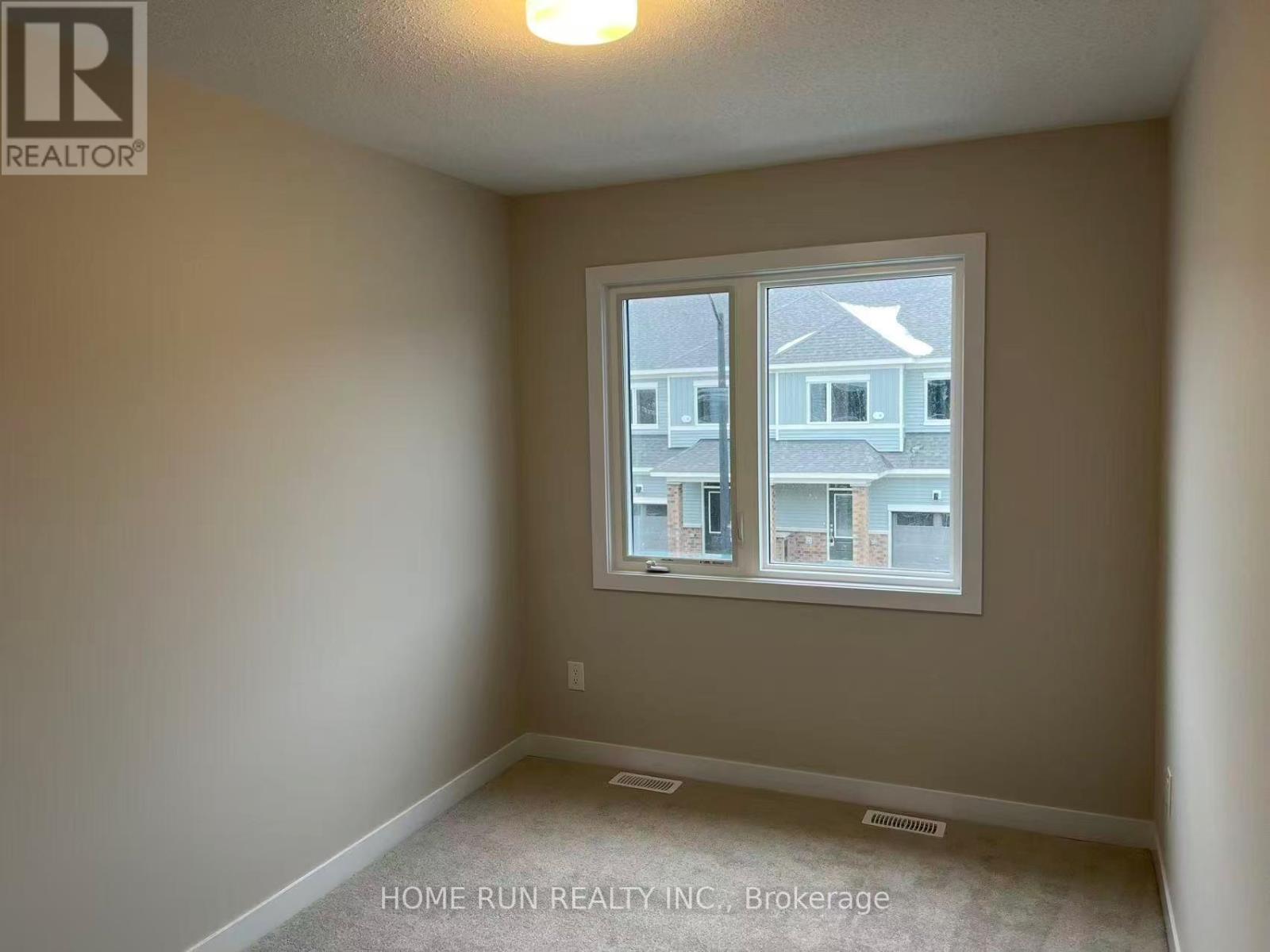 379 Les Emmerson Drive, Ottawa, Ontario K2J 7L7 - Photo 7 - X12588294