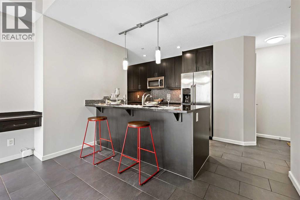 2008, 211 13 Avenue Se, Calgary, Alberta  T2G 1E1 - Photo 5 - A2251052