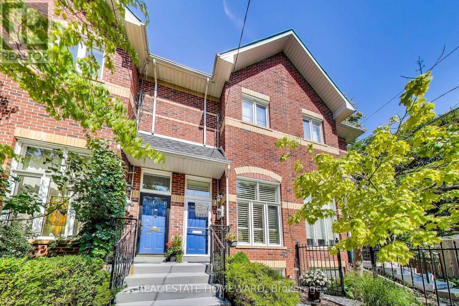 257 MILAN STREET, Toronto, Ontario