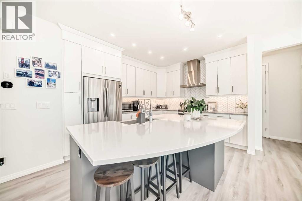 257 Carrington Way Nw, Calgary, Alberta  T3P 1N4 - Photo 9 - A2270558