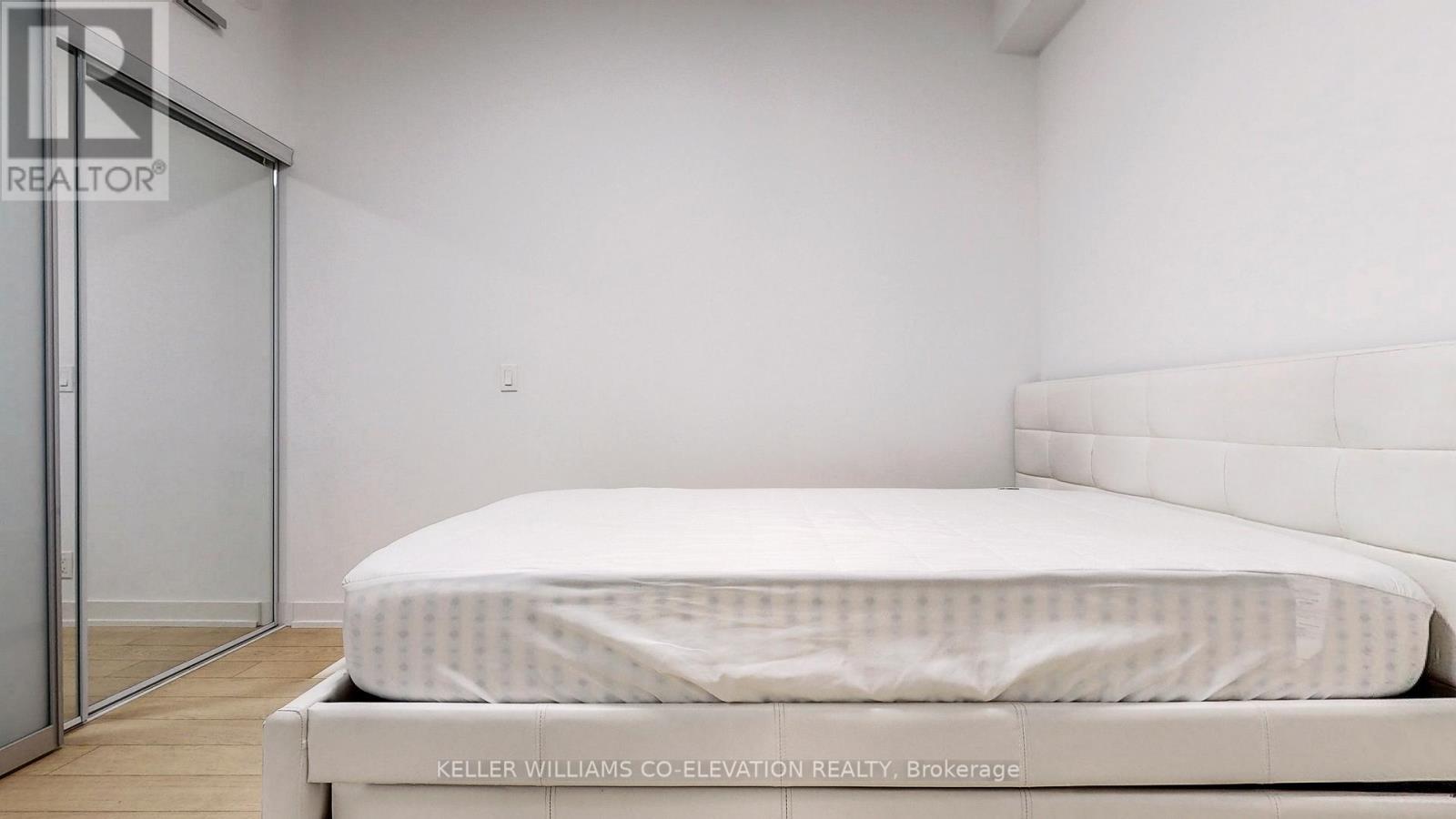 501 - 10 Park Lawn Road, Toronto, Ontario  M8Y 3H8 - Photo 11 - W12588292